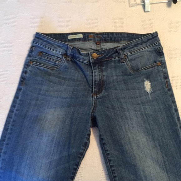 Kut from the Kloth women’s jeans. Boyfriend style. - Picture 3 of 7